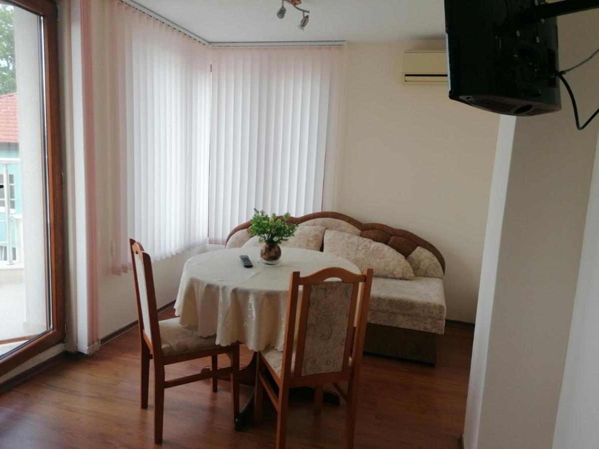 Villa Mareli ツァレヴォ エクステリア 写真